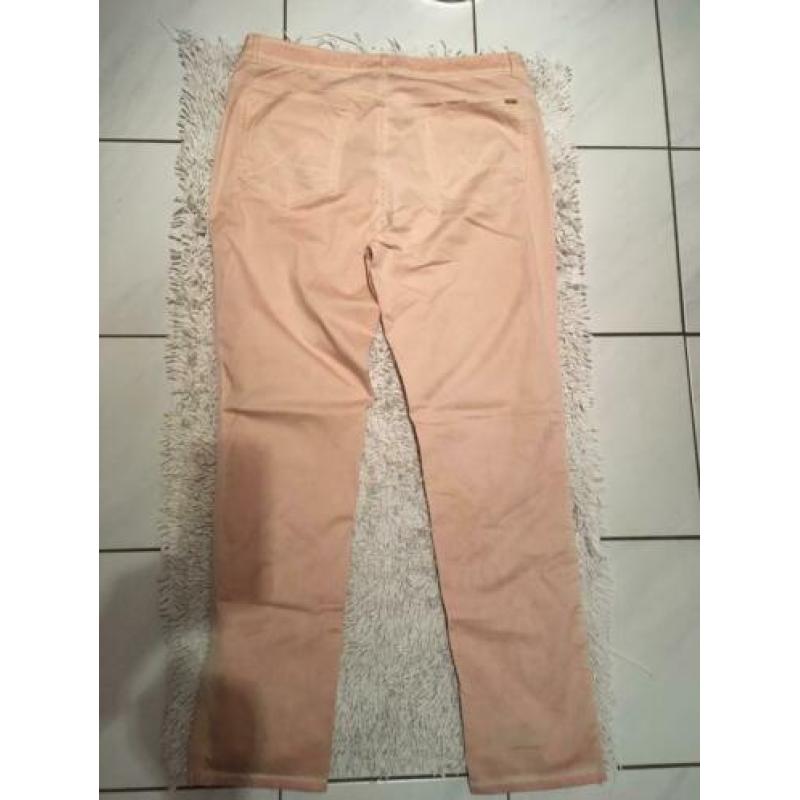 Anna van Toor. Broek Anna van Toor. Broek. Zalm roze broek