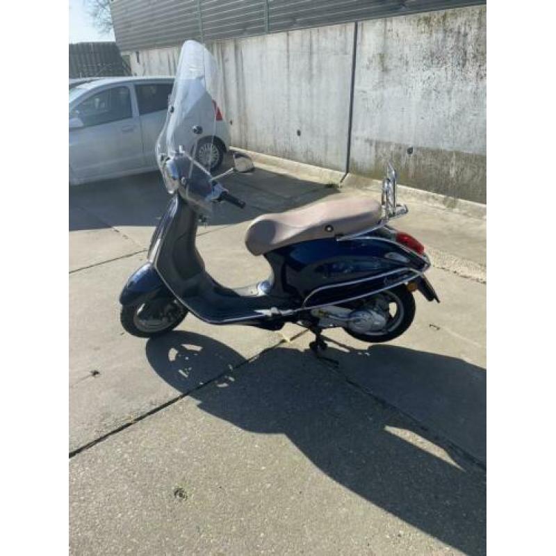 Vespa Primavera