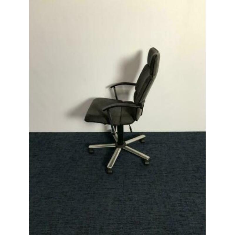 Bureaustoel Martin Stoll, antraciet suede, chroom voetkruis