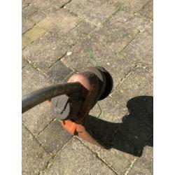 Husqvarna 136LiC inclusief lader QC120
