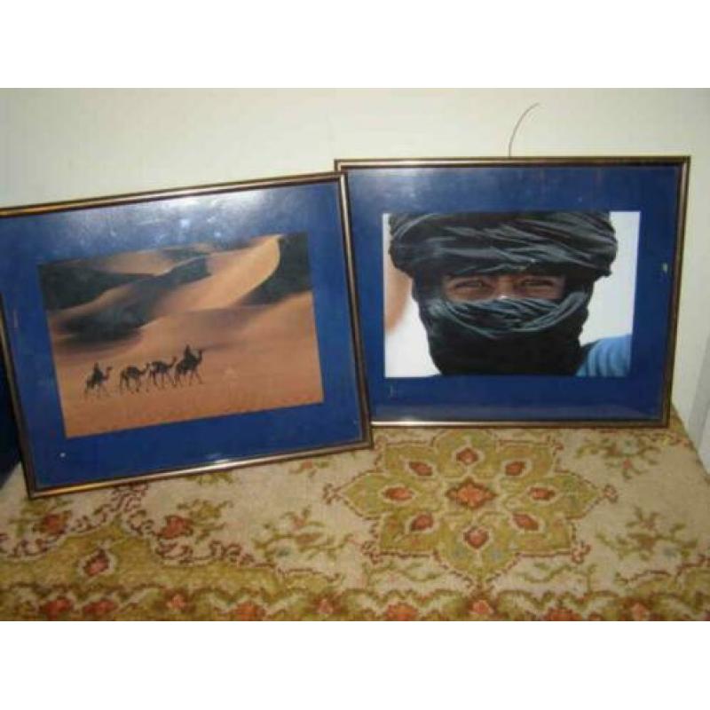 Twee Arabische foto's (A18 2325)