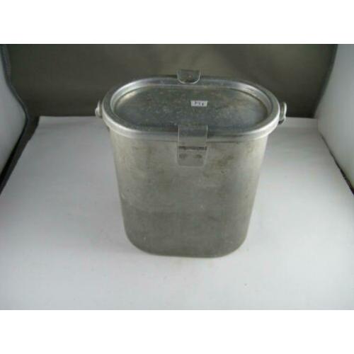 14) Frans ALUMINIUM LUNCHBUSJE