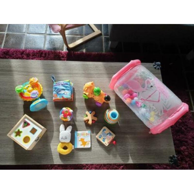 Pakket babyspeelgoed