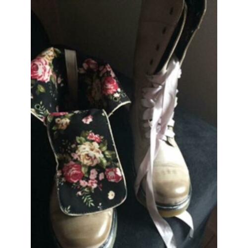 Nieuwe zomer boots 38,5 taupe, grijs fleurige binnen voering