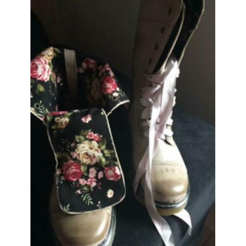 Nieuwe zomer boots 38,5 taupe, grijs fleurige binnen voering