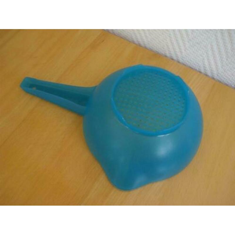 145) Tupperware vergiet, vergieten; gebruikt