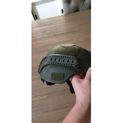Airsoft helm