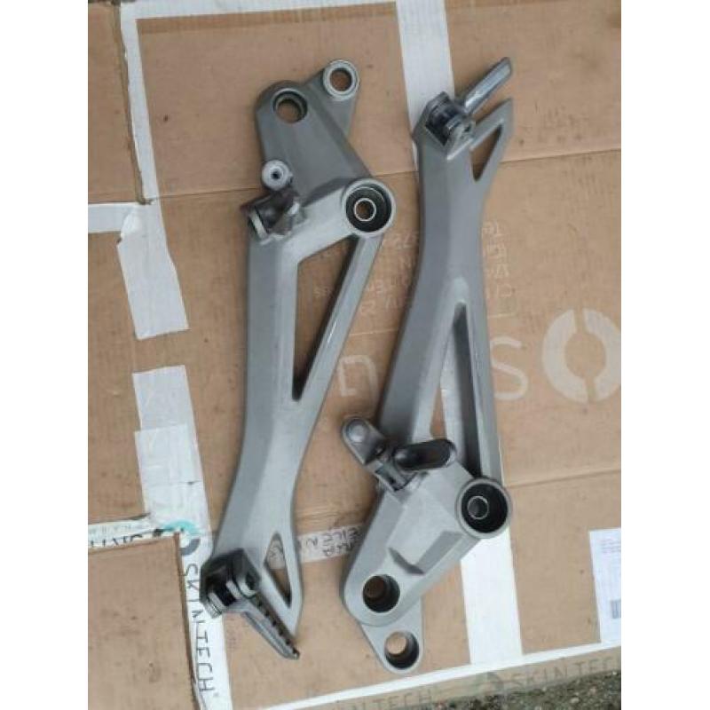 Ducati monster 696 796 1100 schetsplaat links en rechts.