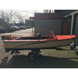 Speedboot met motor en trailer