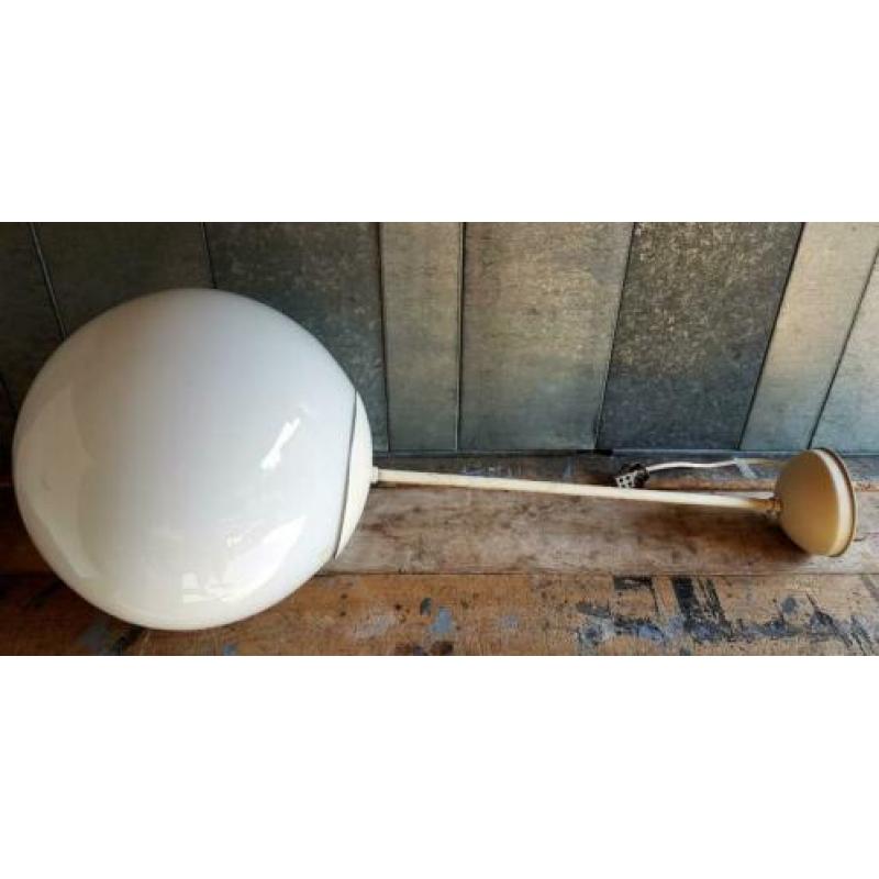 Schoollamp, hanglamp, vintage, melkglas, groot