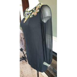 ZGAN mooie tuniek French Connection kralen mt M / 38 / 36 S