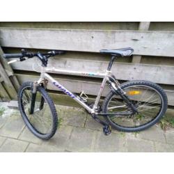 Giant atx 870 expert 26er maat S