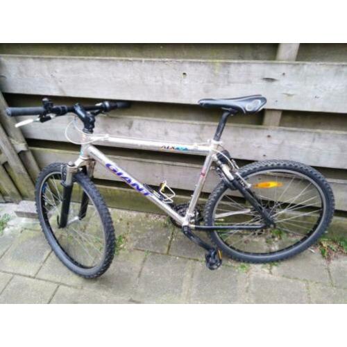 Giant atx 870 expert 26er maat S
