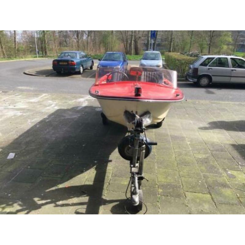 Speedboot met motor en trailer