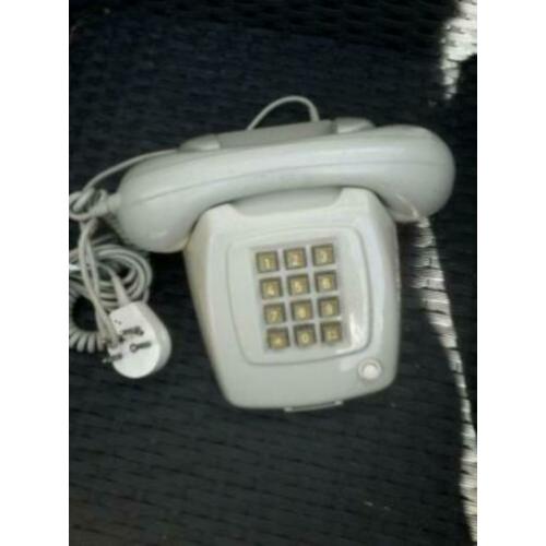 Leuk Retro PTT telefoon met druktoetstype T65 TDK in goede