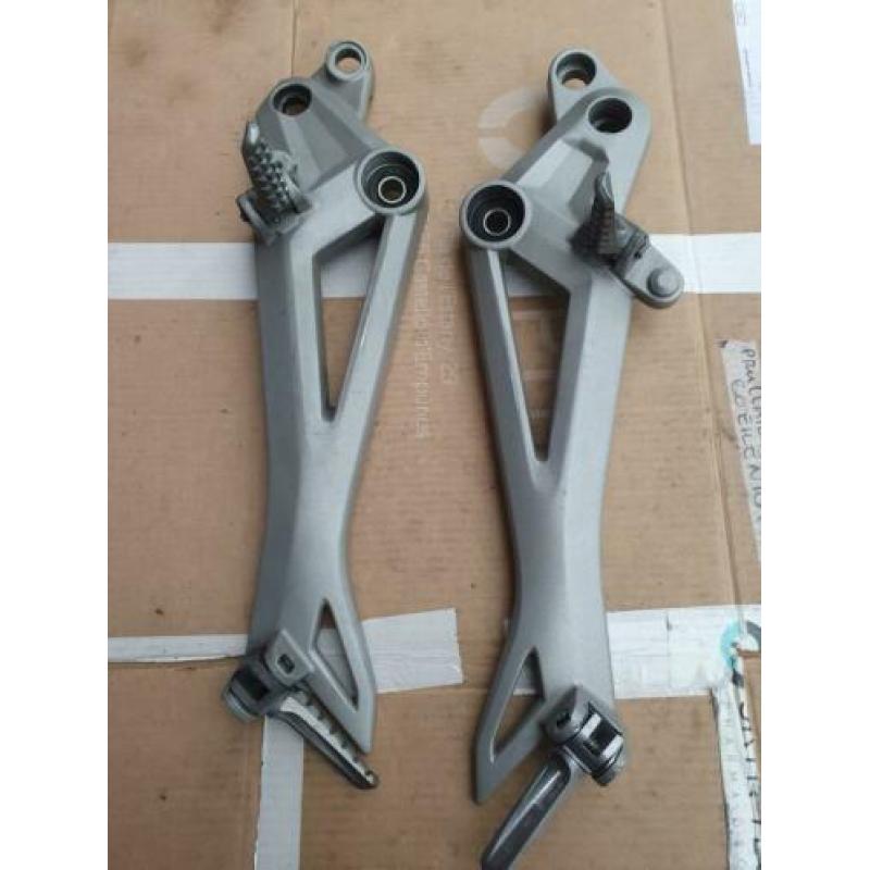 Ducati monster 696 796 1100 schetsplaat links en rechts.