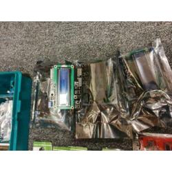 Uitverkoop!! Partij elektronica onderdelen!