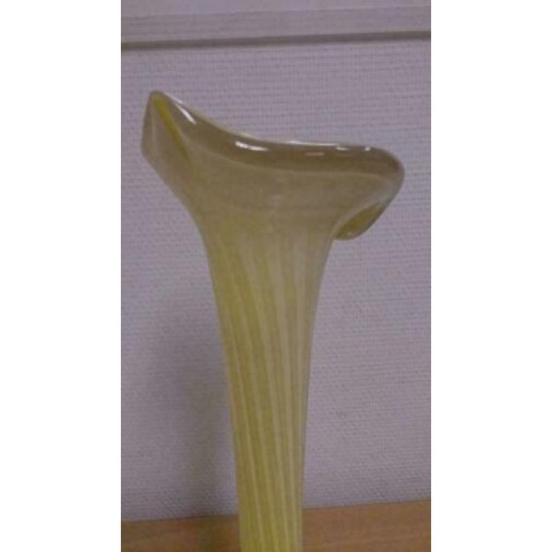 Opaline glas - Aronskelk - Italië - retro - geblazen glas