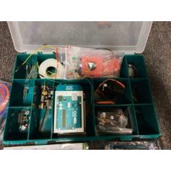 Uitverkoop!! Partij elektronica onderdelen!