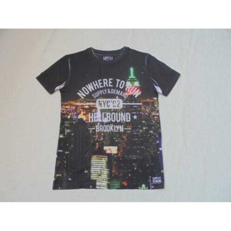 Gratis Supply & Demand t-shir maat XS-S