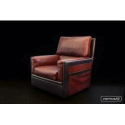 BAXTER fauteuils in Bull-Leather (stier)