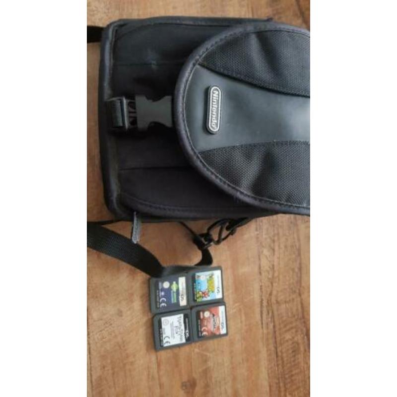 Nintendo spellen en tas