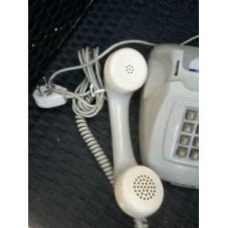 Leuk Retro PTT telefoon met druktoetstype T65 TDK in goede