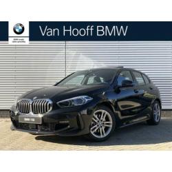 BMW 1 Serie 118iA High Executive Model M Sport / LED / Schui