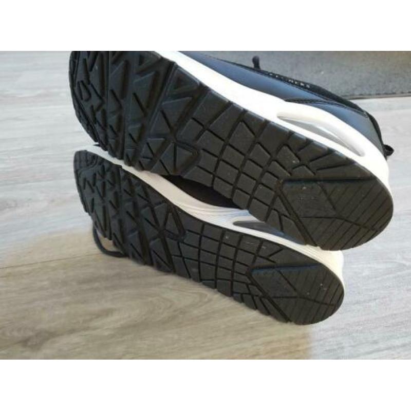 Sneaker maat 40