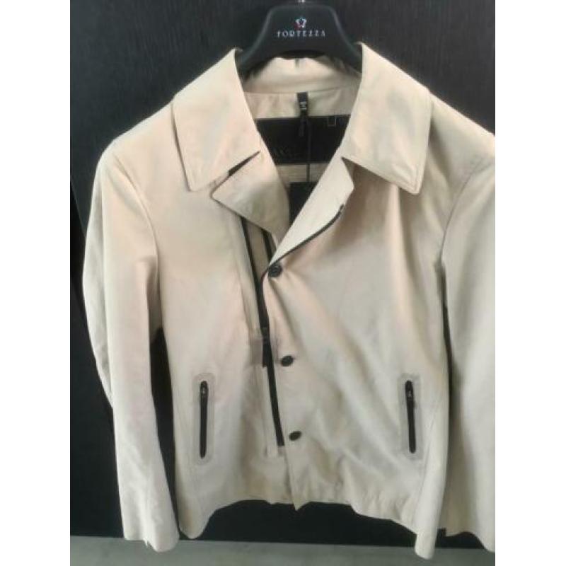 Voorjaars. Jas. (Coat ) XL. Koll3T