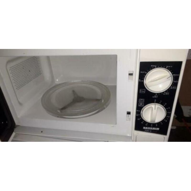 2 magnetron voor 15 euro samen