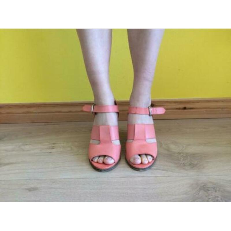 Roze zomer schoenen hak open zalm koraal