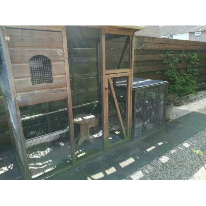 Gratis ophalen houten volière, konijnenhok, kippenhok.