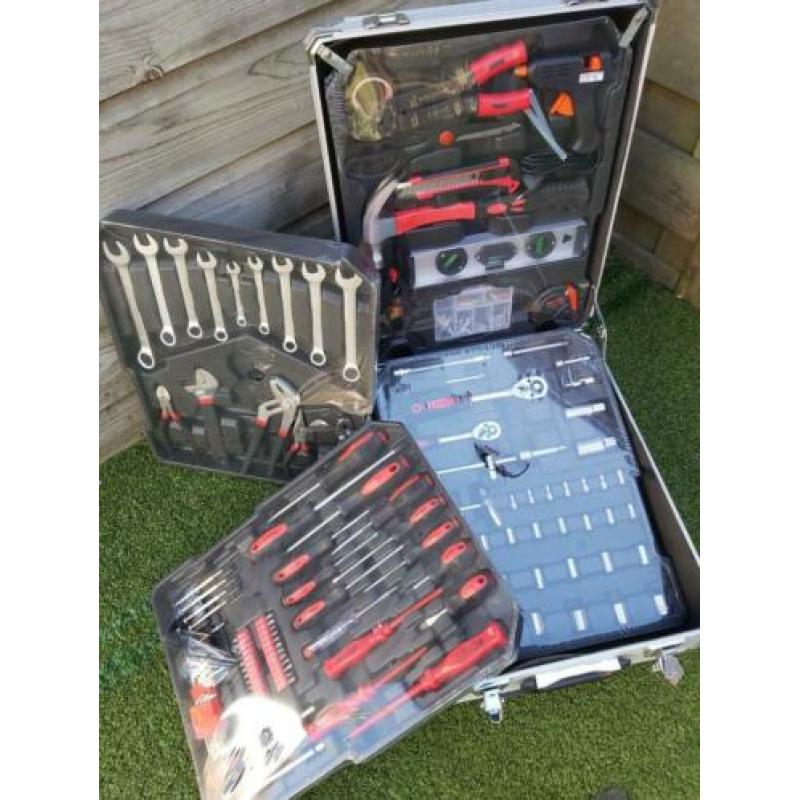Uitgebreide gereedschap koffer