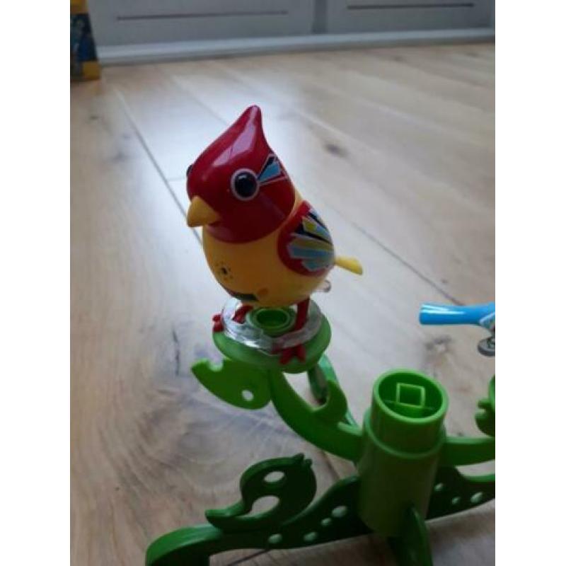 Digibirds zingende vogeltjes