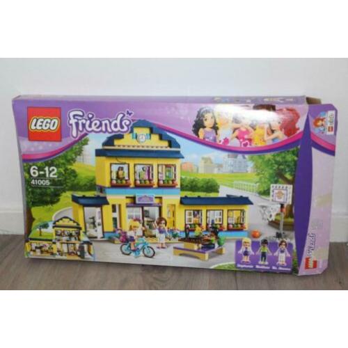 Lego friends school
