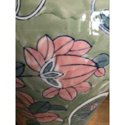 Vintage bloempot groot Chinees porselein kleurrijk