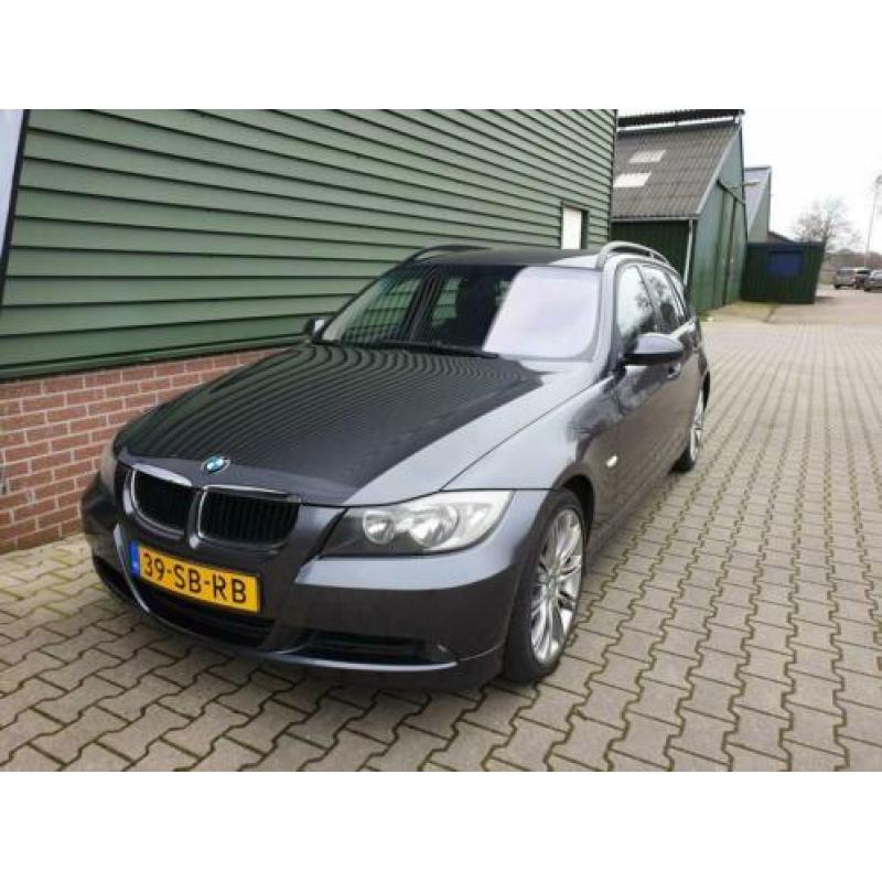 BMW 3-serie Touring 320i Dynamic Executive